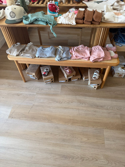 Solid oak and rattan dinning bench