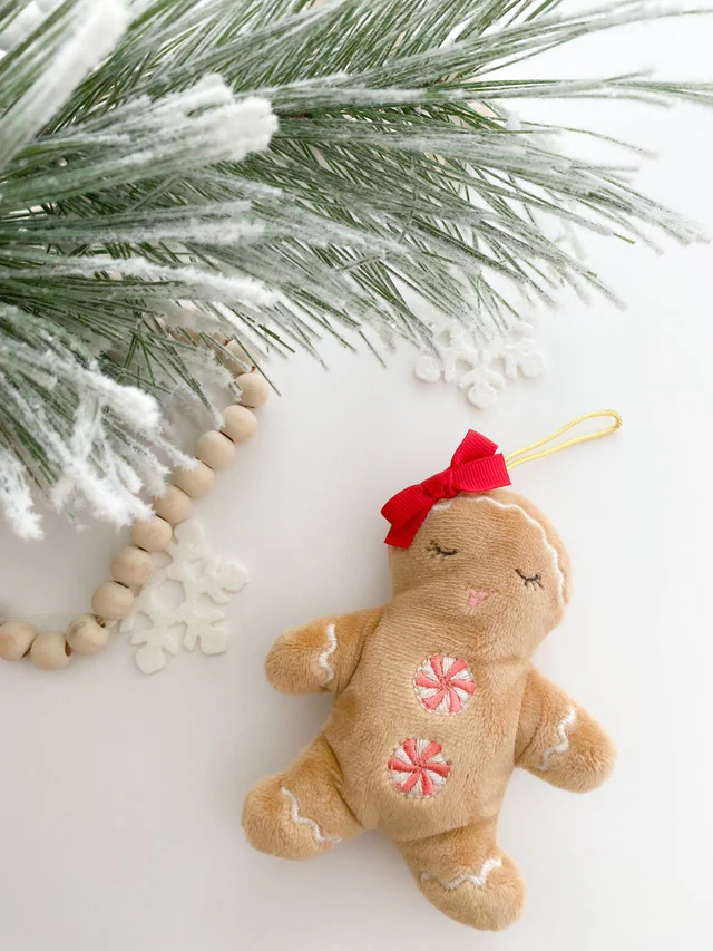 GINGERBREAD COUPLE ORNAMENTS