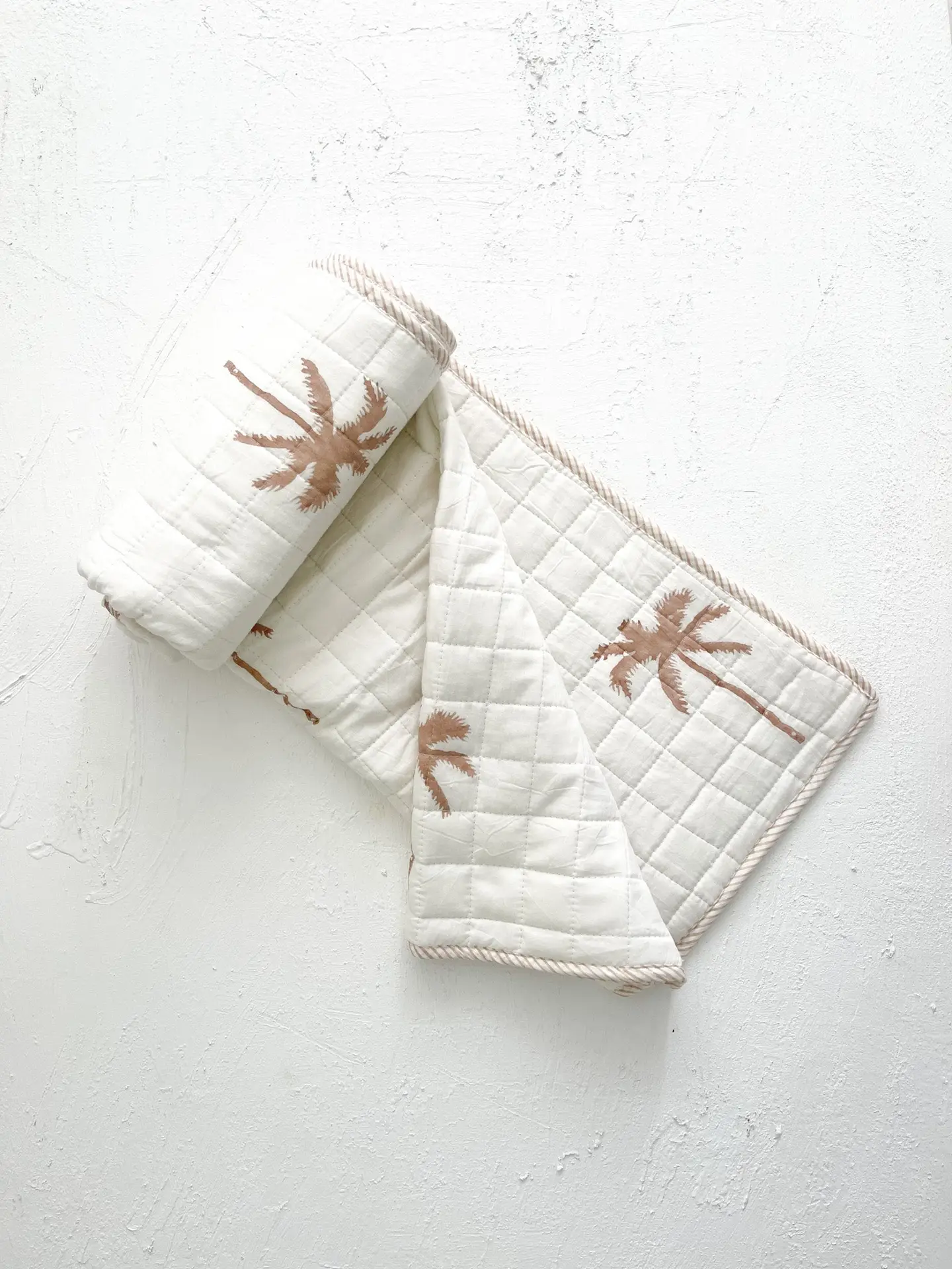 Nude Palm Quilt (Lightweight)